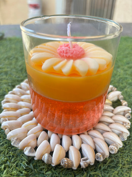 Daisy sparkle scented candle