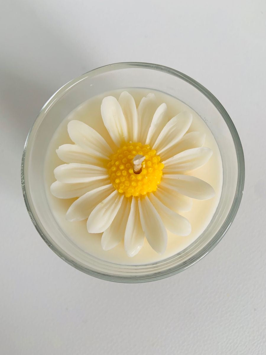 Daisy glass Jar Scented Candle