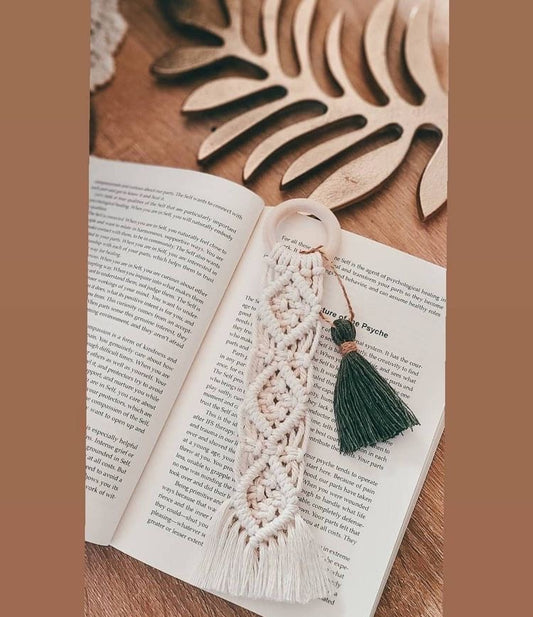 Macrame Bookmark - Book Love